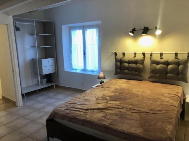Le Petit Saint Clair Apartment Trigance Bagian luar foto